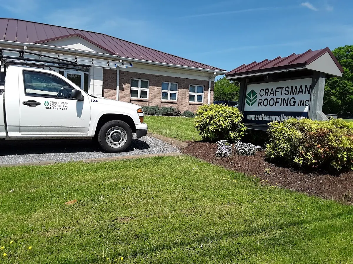 Quality Ice Dam Removal by experienced craftsmen in Boxwood Farms